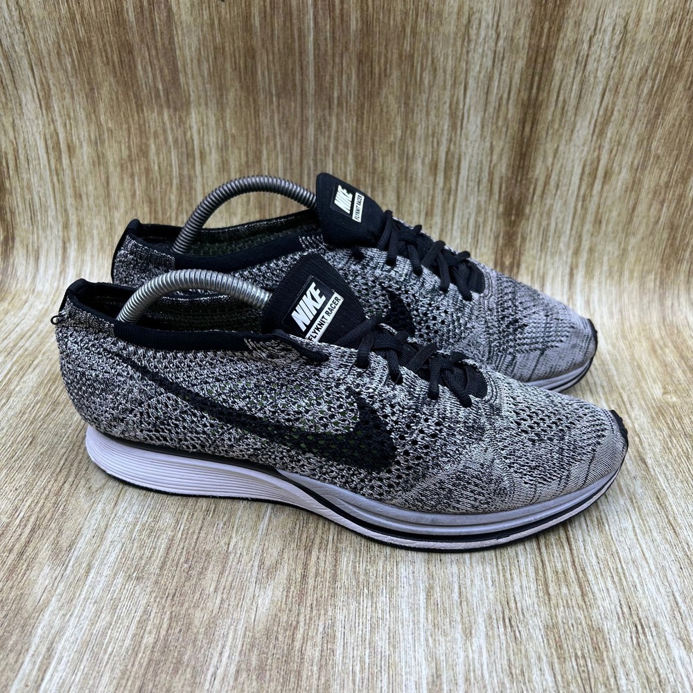 Nike Flyknit Racer Men's Size 9.5 White Black Oreo Running Shoes 526628-101